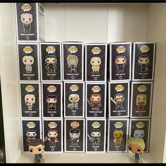 Game of thrones Funko Pop Set + dragons - Picture 1 of 3